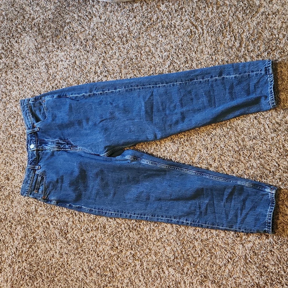 Gap mom jean